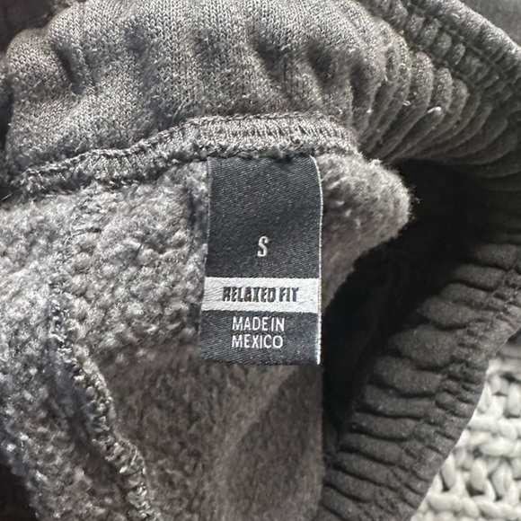 Carhartt Gray Joggers with Neon Accents - Picture 5 of 5